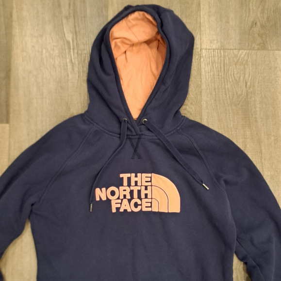 THE NORTH FACE Women's Hoodie - Picture 3 of 5